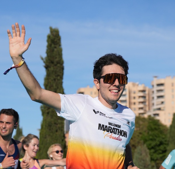 Matteo at the Valencia Marathon, 2025